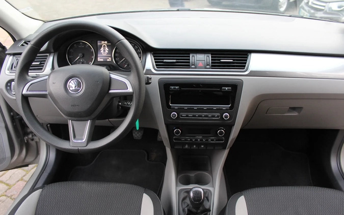 Skoda RAPID cena 35900 przebieg: 63995, rok produkcji 2014 z Baranów Sandomierski małe 326